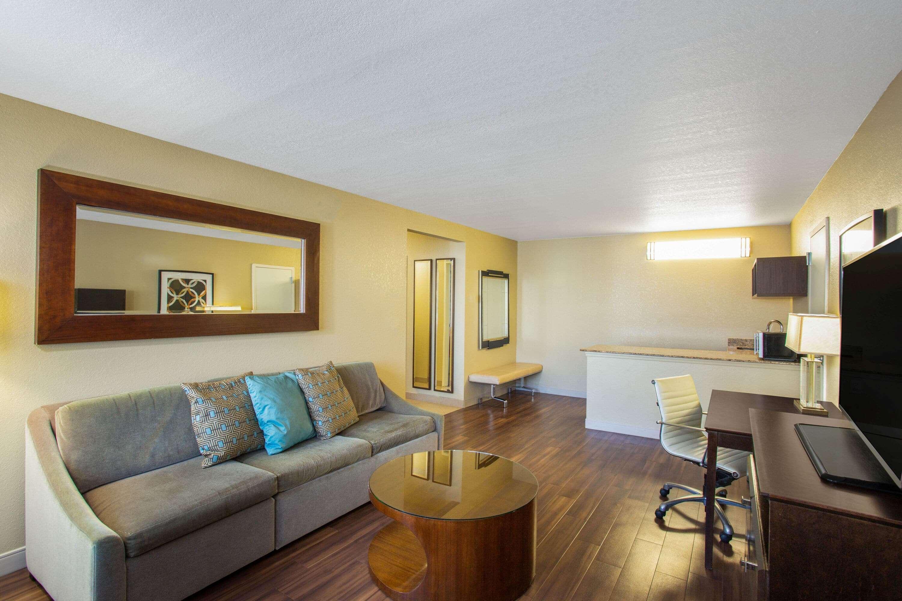 Ramada By Wyndham Venice Hotel Venezia Exterior photo